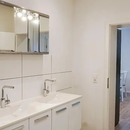 5-bett Dettingen #handwerkerzimmer-reutlingen-de *