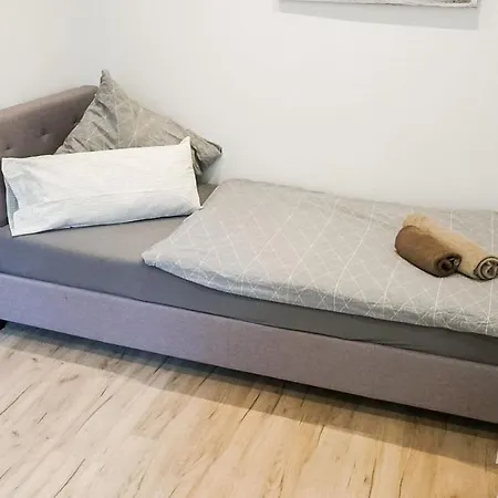 5-bett Dettingen #handwerkerzimmer-reutlingen-de Apartament