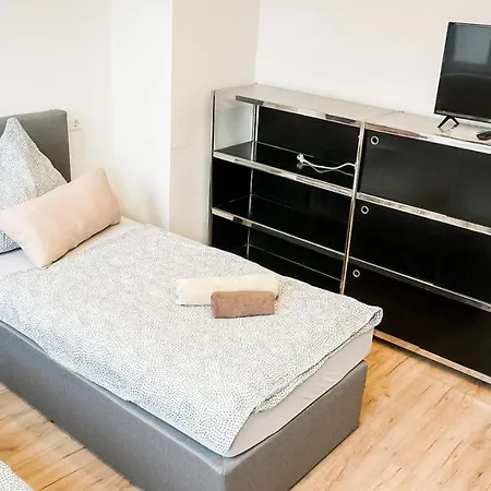 5-bett Dettingen #handwerkerzimmer-reutlingen-de * Dettingen an der Erms